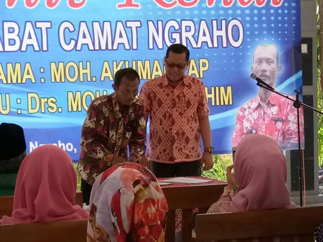 Pisah Kenal Camat Ngraho