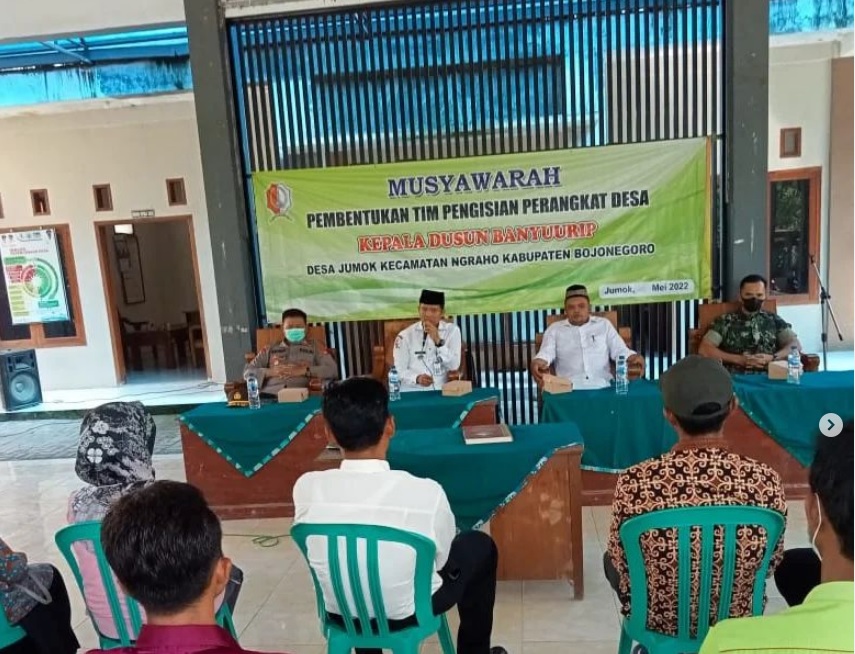 MUSYAWARAH PEMBENTUKAN DAN PELANTIKAN TIM PENGISIAN PERANGKAT DESA JUMOK