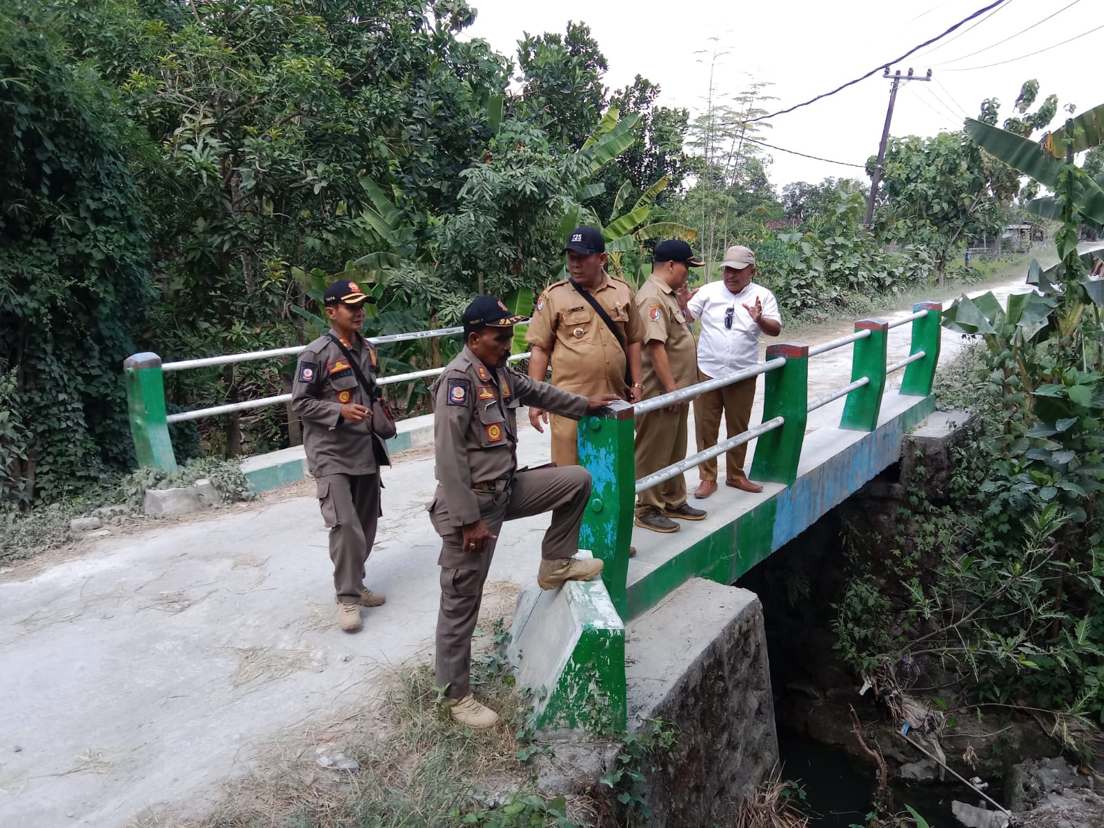 Check Pembangunan Plengsengan Sungai Desa Sumberagung