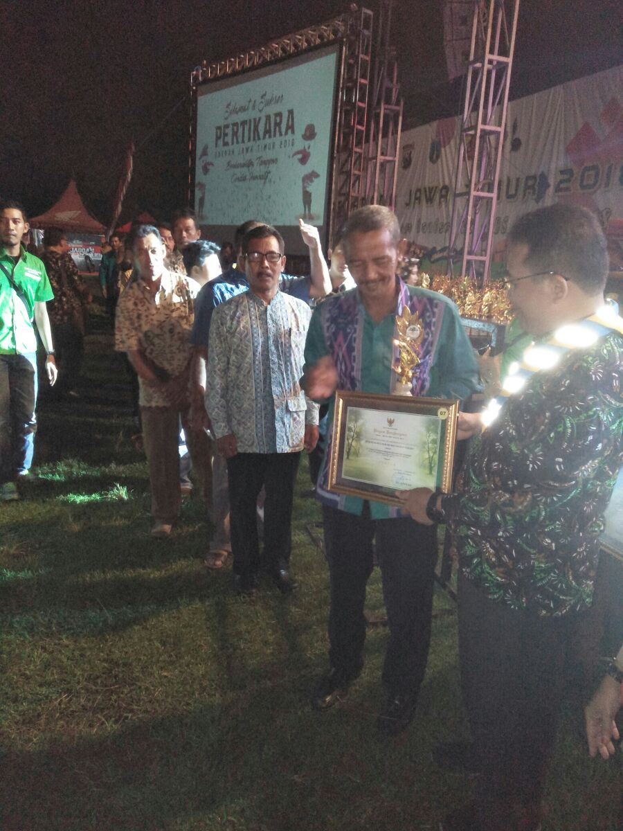 Penganugerahan Trophy dan Penghargaan Lomba GBB