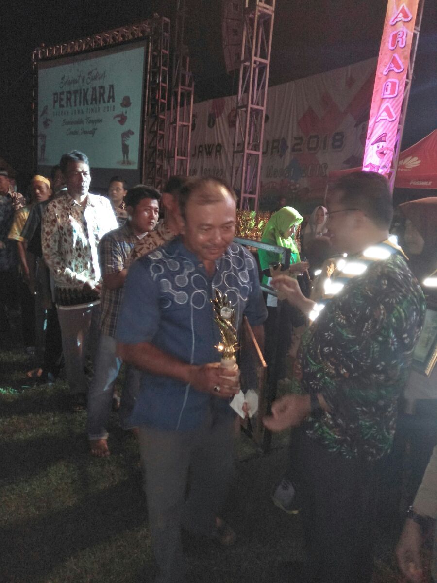Penganugerahan Trophy dan Penghargaan Lomba GBB
