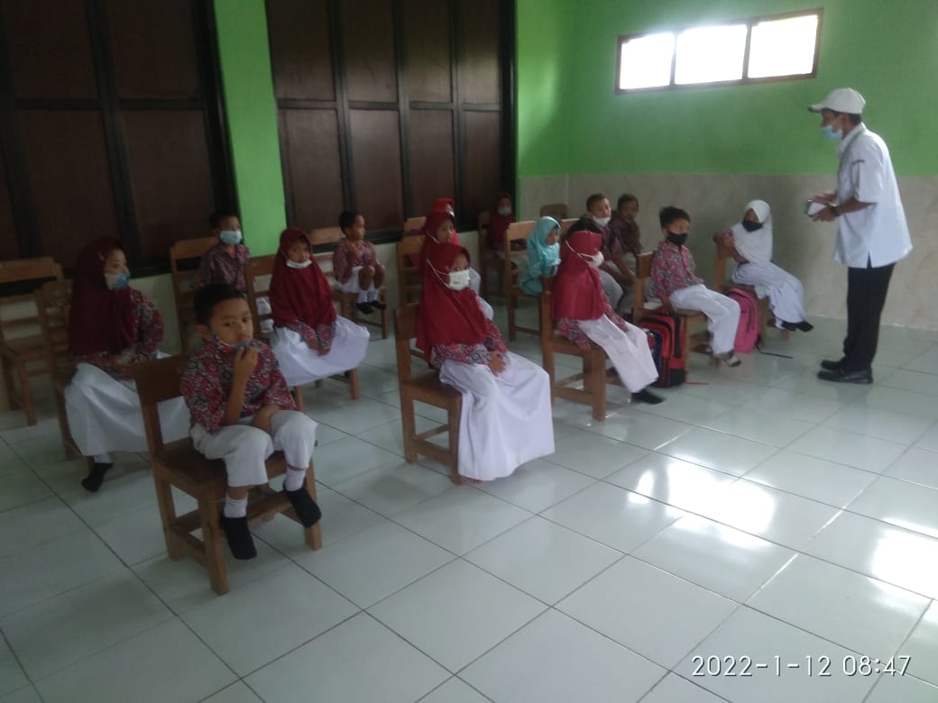 Giat Vaksinasi siswa SDN di Kecamatan Ngraho