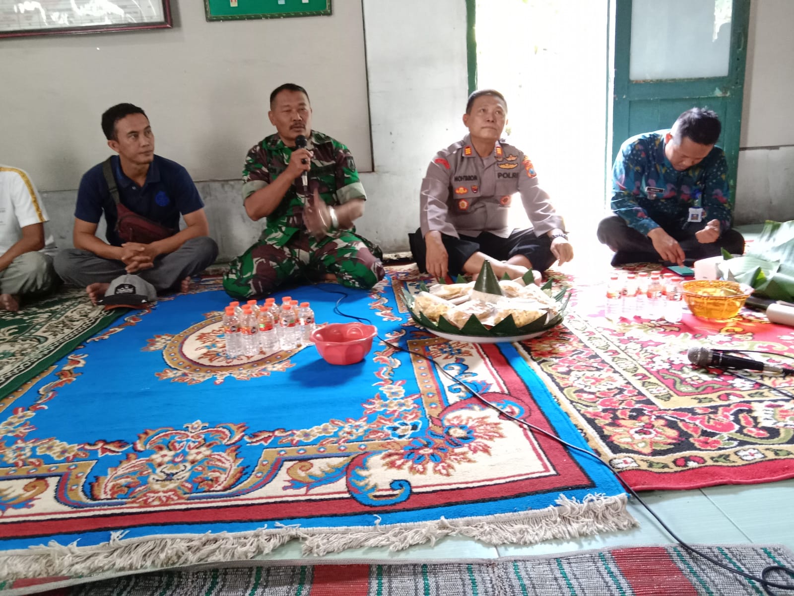 HUT TNI 77