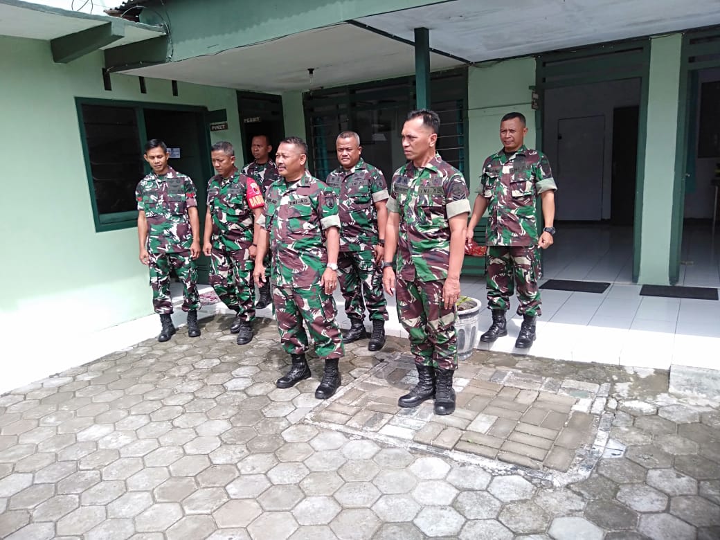 HUT TNI 77